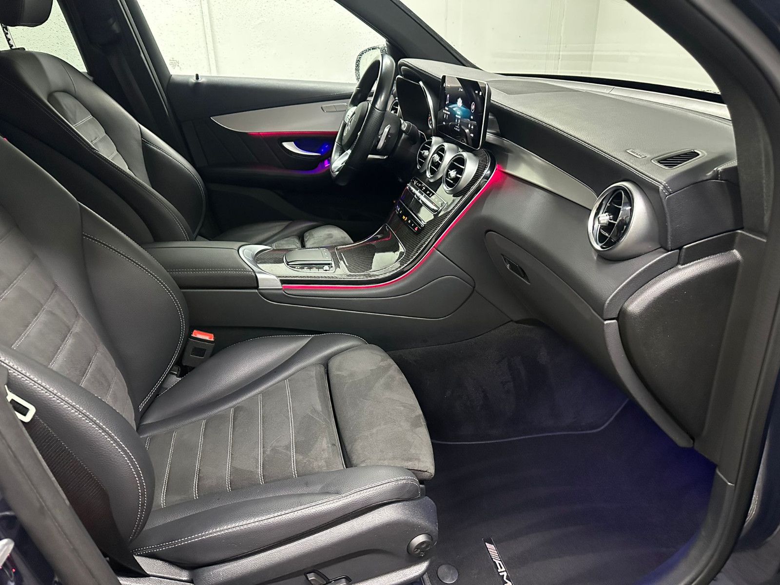 Fahrzeugabbildung Mercedes-Benz GLC 220 d 4MATIC *AMG-LINE*NIGHT*360*