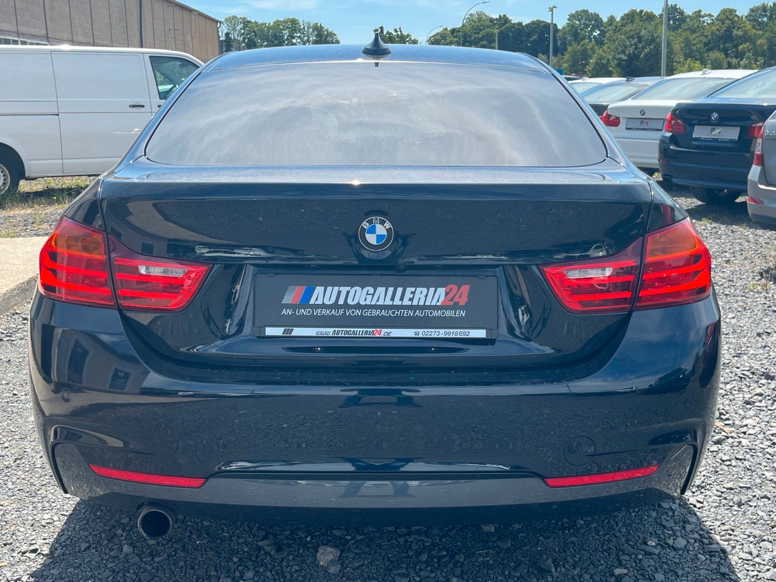 Fahrzeugabbildung BMW 420i Gran Coupé Sport-Aut. M SPORTPAKET Navi LED