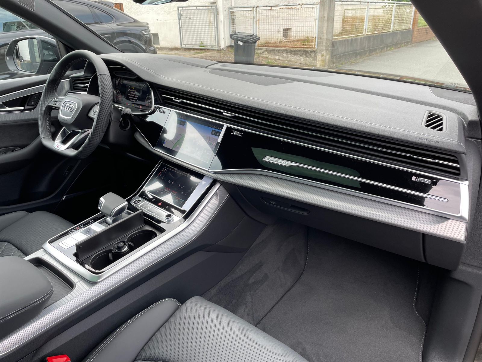 Fahrzeugabbildung Audi Q8 50 TDI Facelift |SLine|HUD|Softclose|23"|B&O|