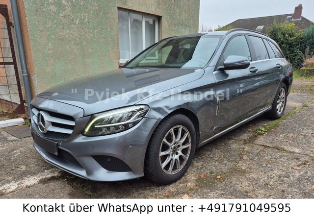 Mercedes-Benz C180d LED, Volldigitales Tacho, Navi, Kamera