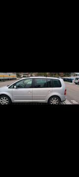 Volkswagen VW Touran 2006  gepflegt, 220.000 km  2.... - Volkswagen Touran: Km 0