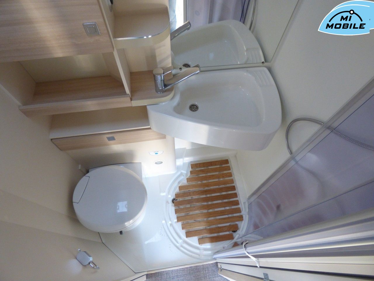 Fahrzeugabbildung Eura Mobil Activa ONE 650 HS *SCHAUSONNTAG 11-16 Uhr*