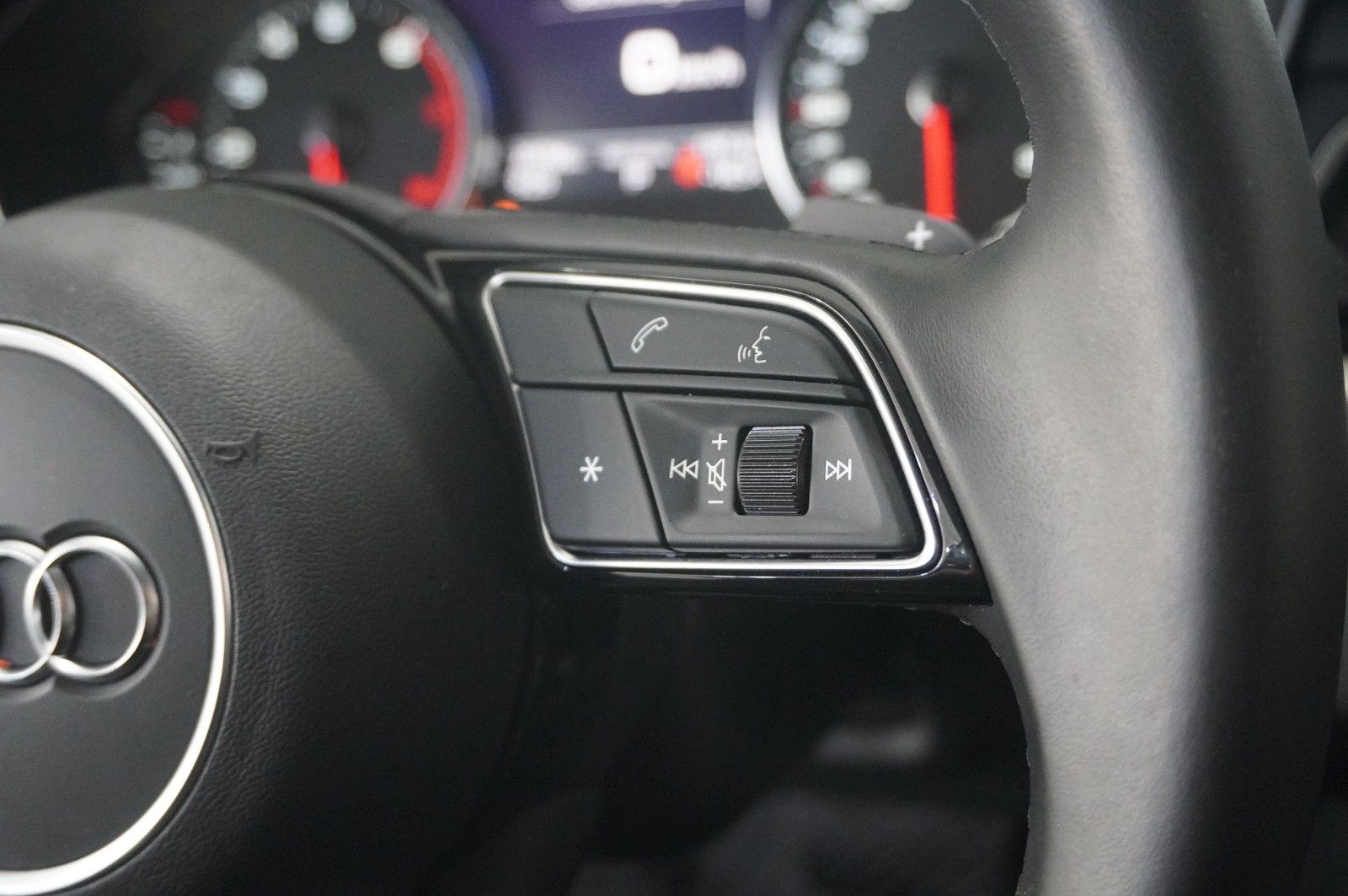 Fahrzeugabbildung Audi A5 Sportback 45 TFSI QUTTRO NAVI/MATRIX/KAMERA