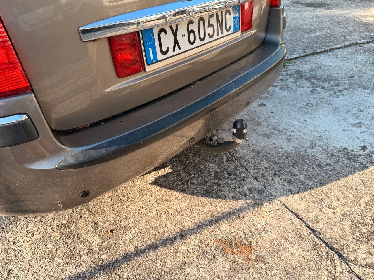Peugeot 407 2005 — photo 15