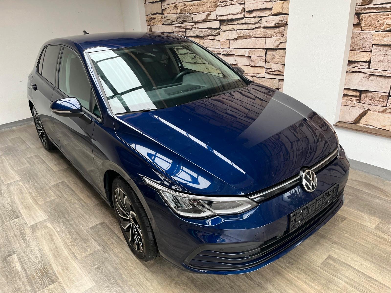 Volkswagen Golf VIII NAVI KAMERA APPCONNECT KEYLESS TÜV neu