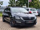 Skoda Octavia Combi RS 60 4x4 DSG 1. Hand Panorama AHK - Skoda Octavia mit Diesel-Antrieb: Kombi, 1.6