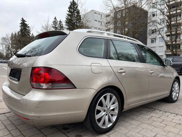 Volkswagen Golf - 5