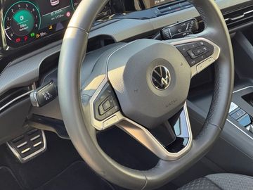 Volkswagen Golf VIII Active 1,0l eTSI 110PS 7-Gang-DSG