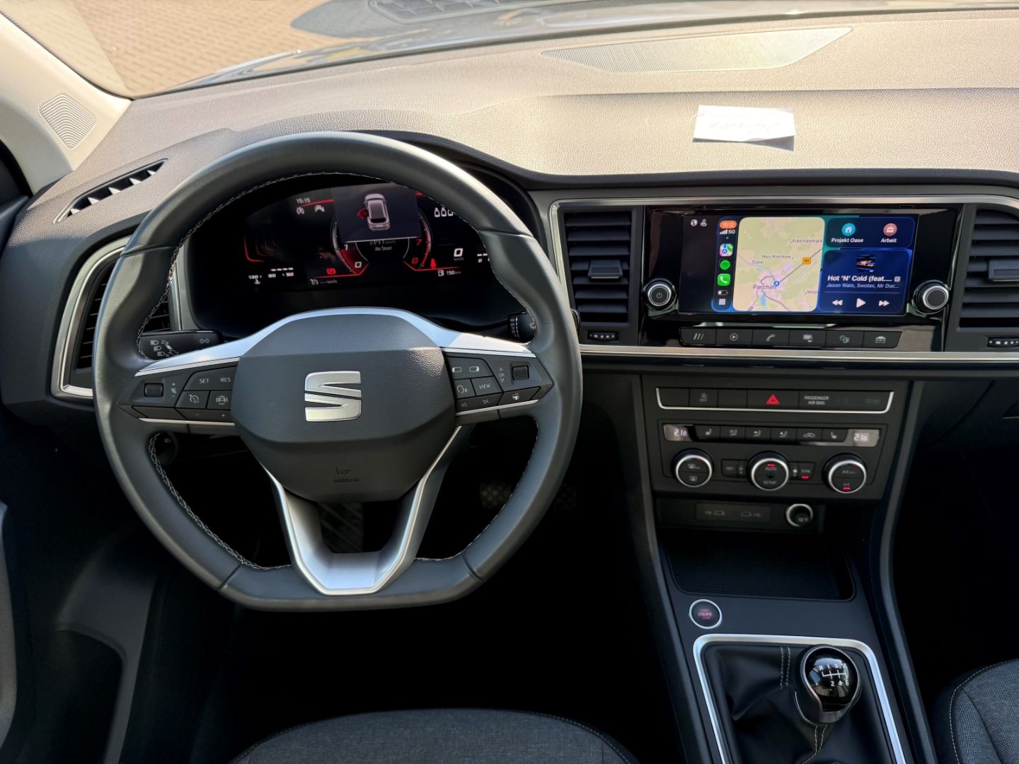 Fahrzeugabbildung SEAT Ateca Style Digitales Cockpit LED Navi AHK RFK D