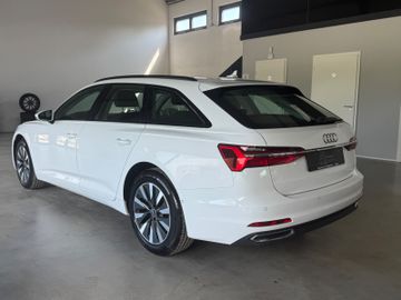 Audi A6 - 4