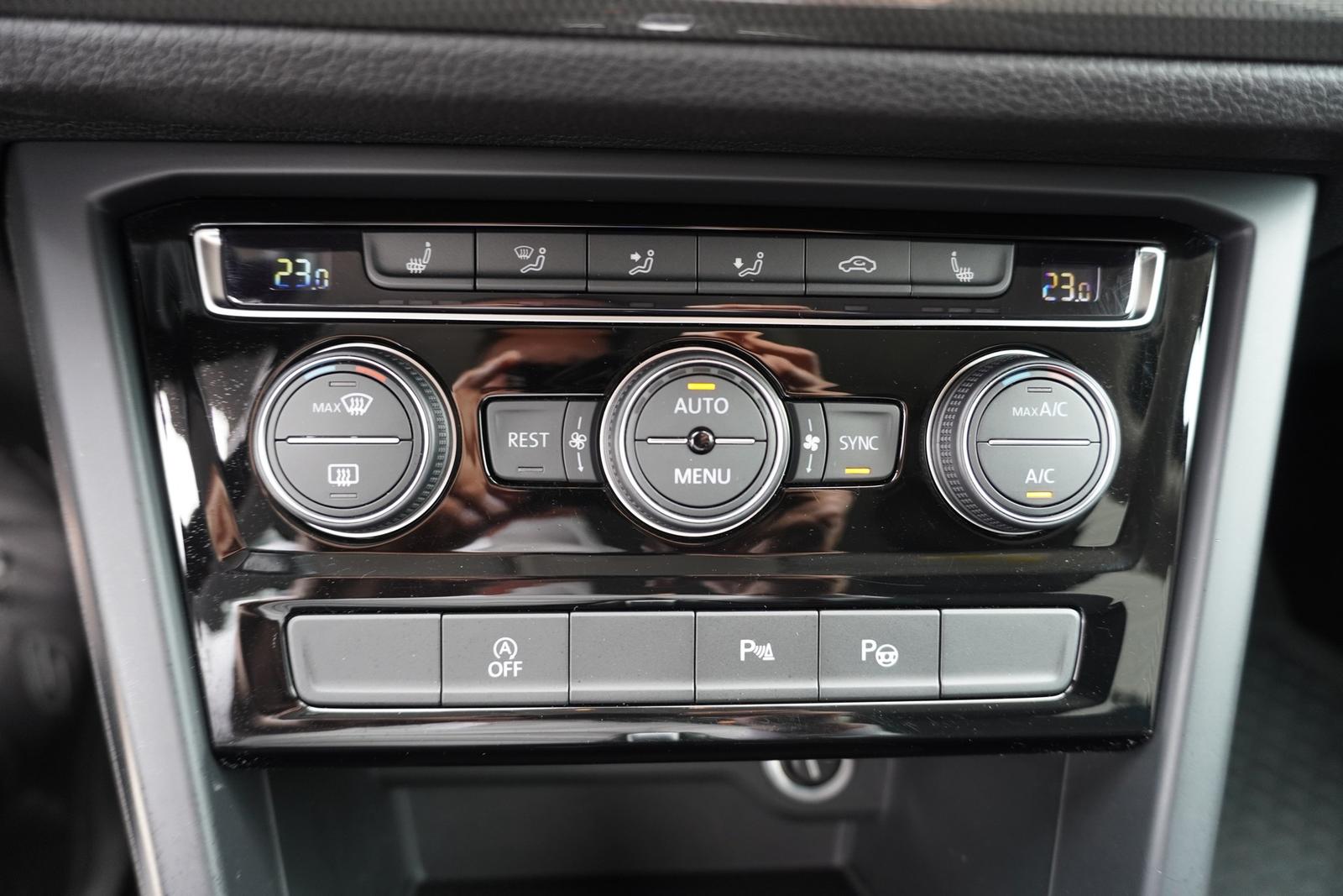 Volkswagen Touran 1.5 TSI DSG IQ.DRIVE 7-Sitzer Navi ACC, миниатюра 22