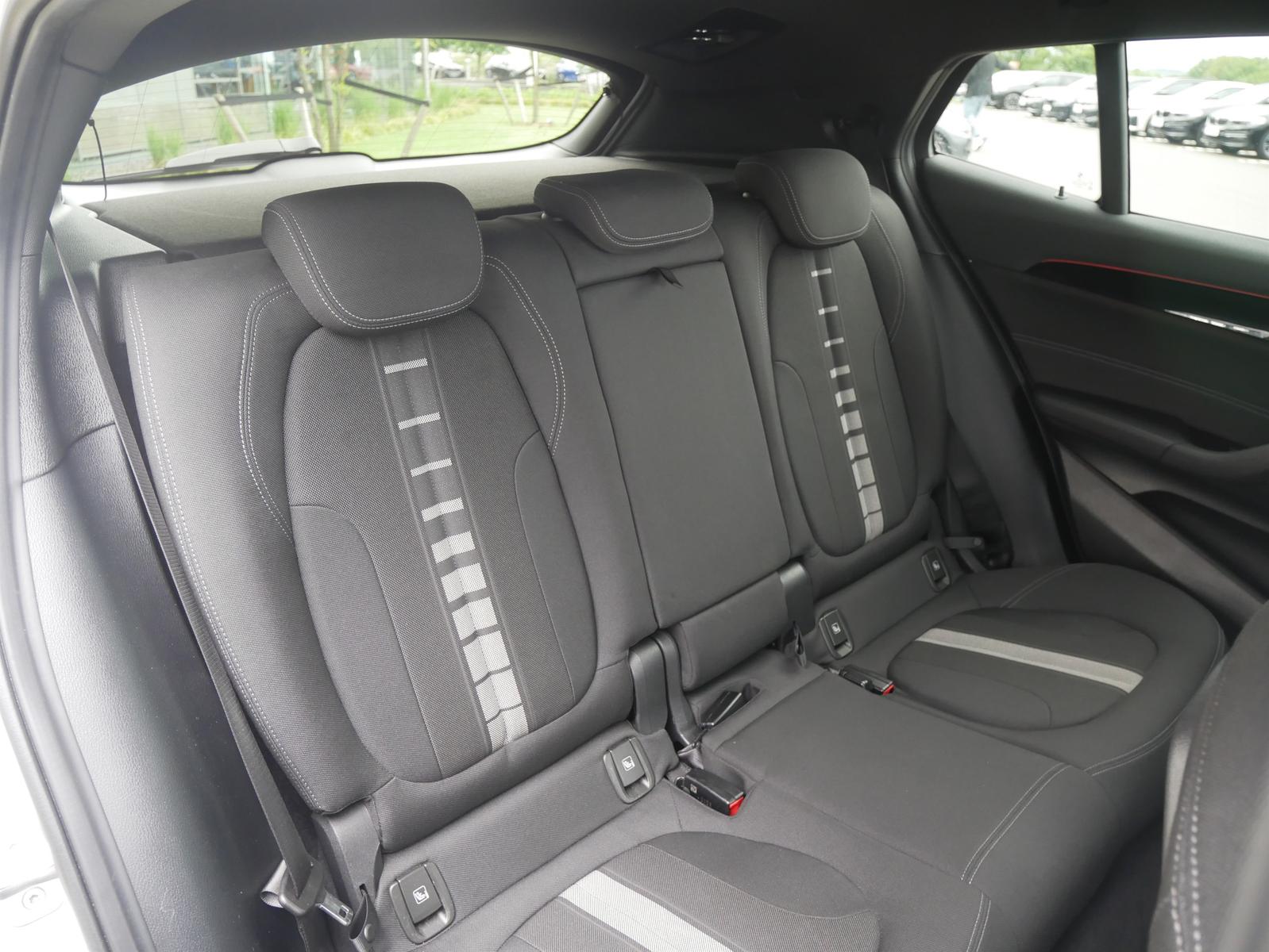 BMW X2 sDrive18i 18°LMR LED NAV PDC PA. SHZ, миниатюра 13