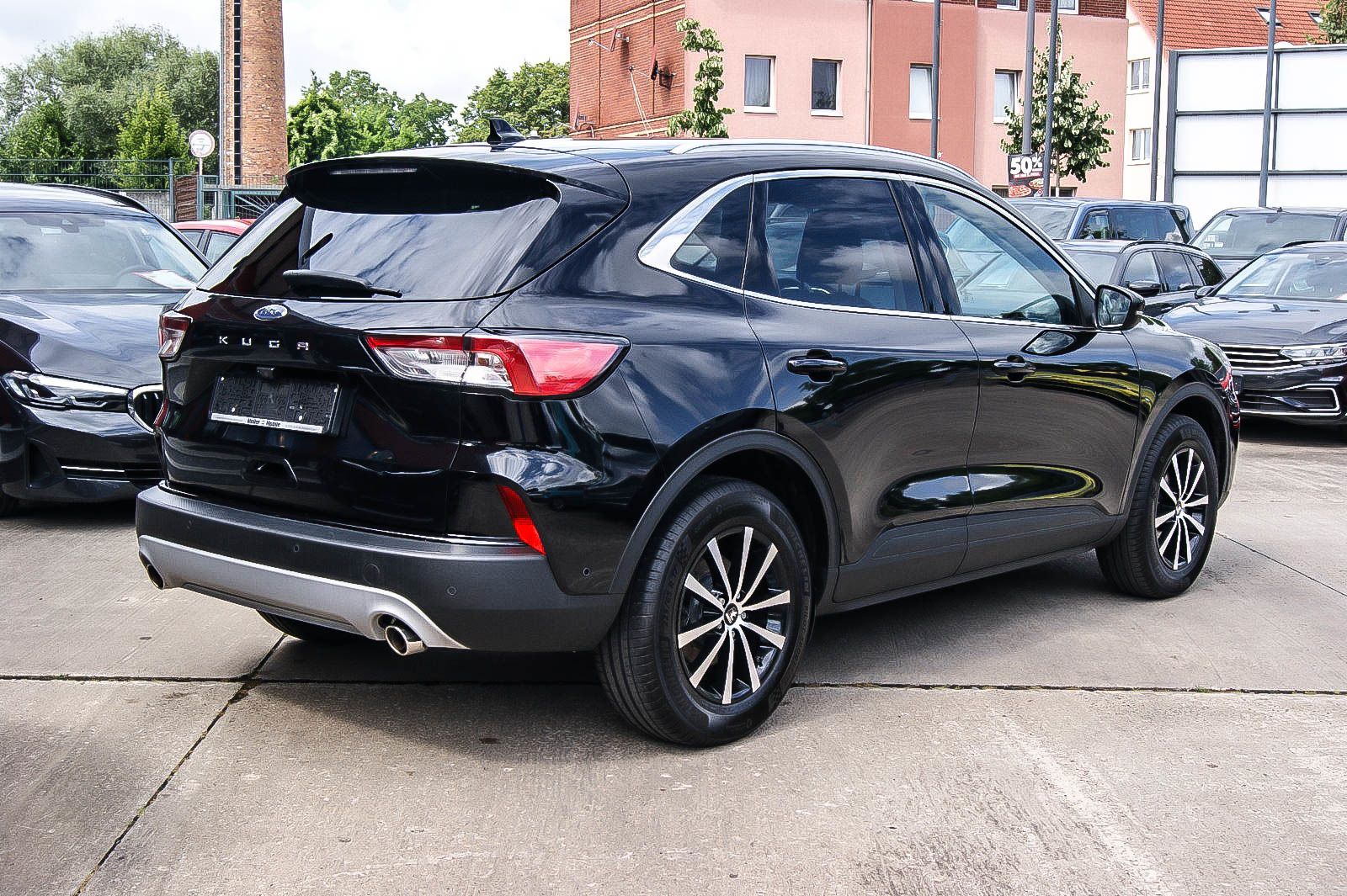 Fahrzeugabbildung Ford Kuga 1.5i Titanium X PARKASSYST KAMERA ACC LED