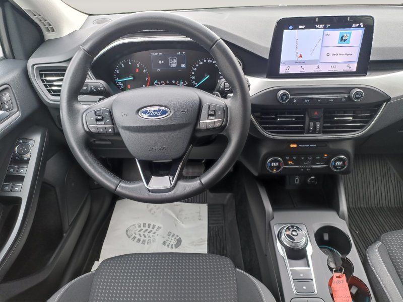 Fahrzeugabbildung Ford Focus 1.0 EB Aut. Cool & Connect AHK+PDC+NAVI+TE