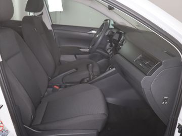 Volkswagen Taigo - 12
