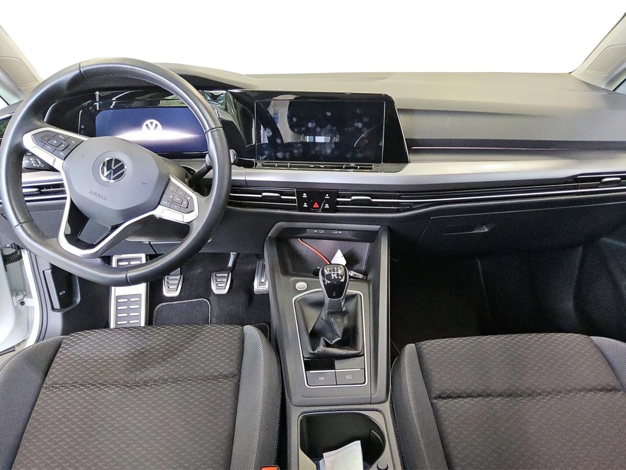 Volkswagen Golf VIII 1.5 TSI Active HUD ACC R. Kamera foto 5