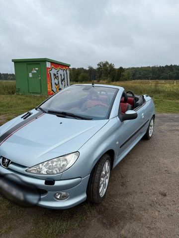 Peugeot 206 CABRIO CC PLATINUM LEDER-KLIMA-TOP GEPFELGET