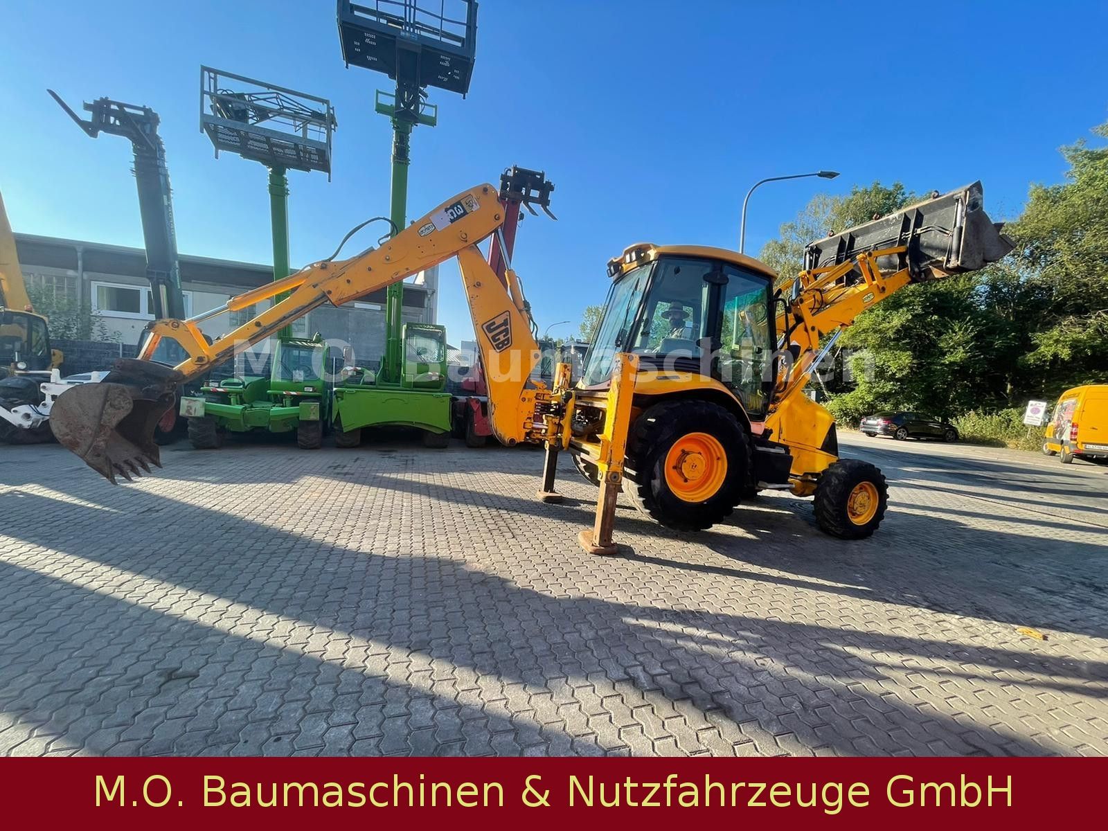 Fahrzeugabbildung JCB 3CX / 3 x Schaufel /TEL/Klappschaufel/