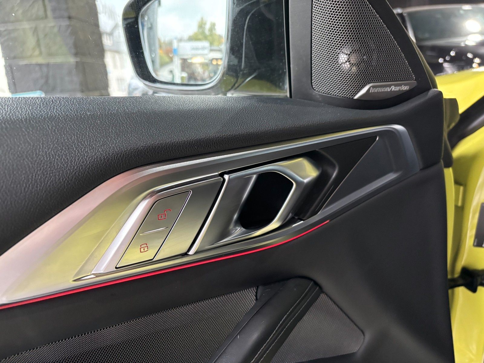 Fahrzeugabbildung BMW M4 Competition *M-Perf.PartsCarbon*HUD*360°KAM