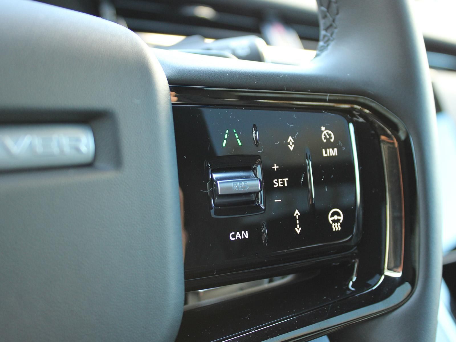 Fahrzeugabbildung Land Rover Range Rover Evoque P270e Dynamic SE