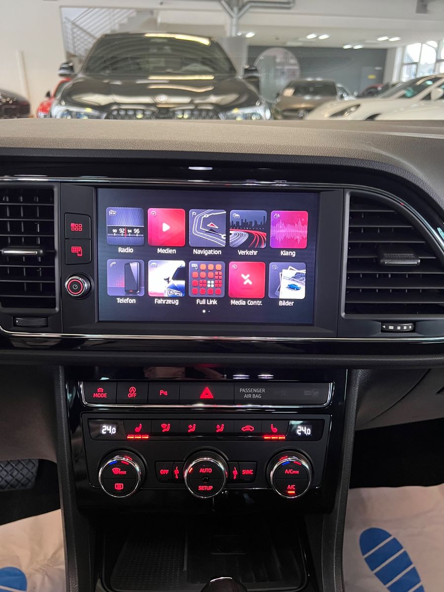 Fahrzeugabbildung SEAT Leon FR 1.5 TSI * AUTOMATIK *LED*