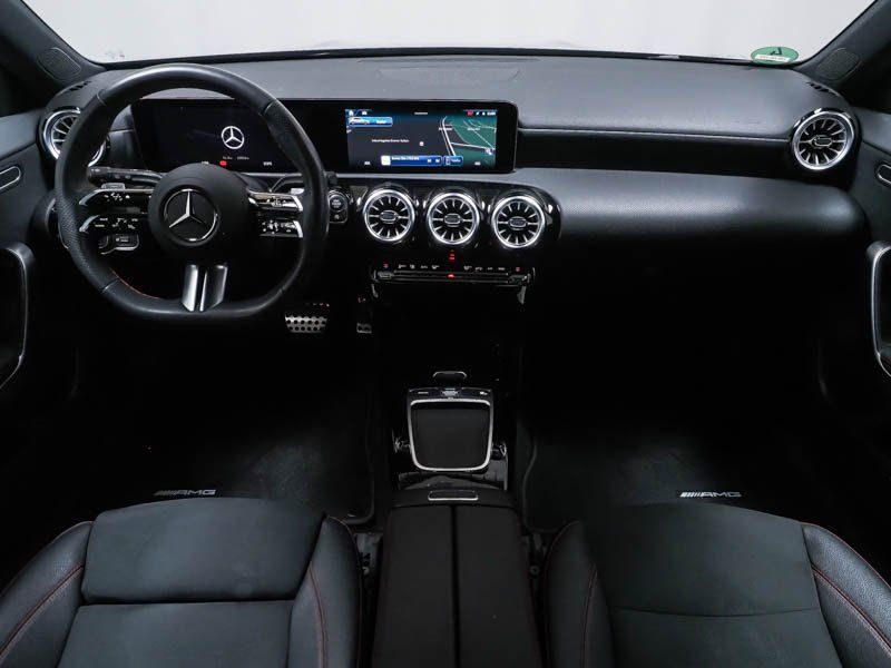 Fahrzeugabbildung Mercedes-Benz A 200 AMG Premium*Pano*Distro*Totwink*Multibeam*