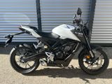 Honda CB125R (ABS) / 125er DEAL DAYS > 400 € SPAREN !! - Offers matching your search criteria