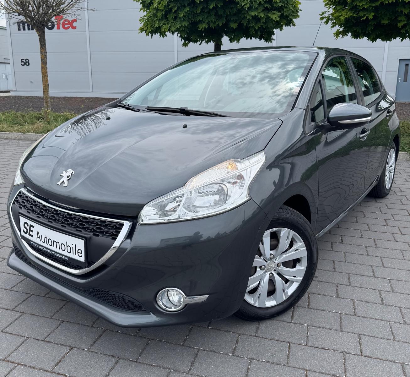 Peugeot 208 Active*1 Hand*wenig Km*