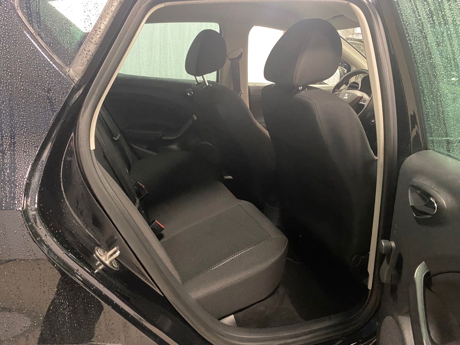 Fahrzeugabbildung SEAT Ibiza 1.0 TSI FR+NAVI+ALLWETTER+SITZHEIZUNG+FR++