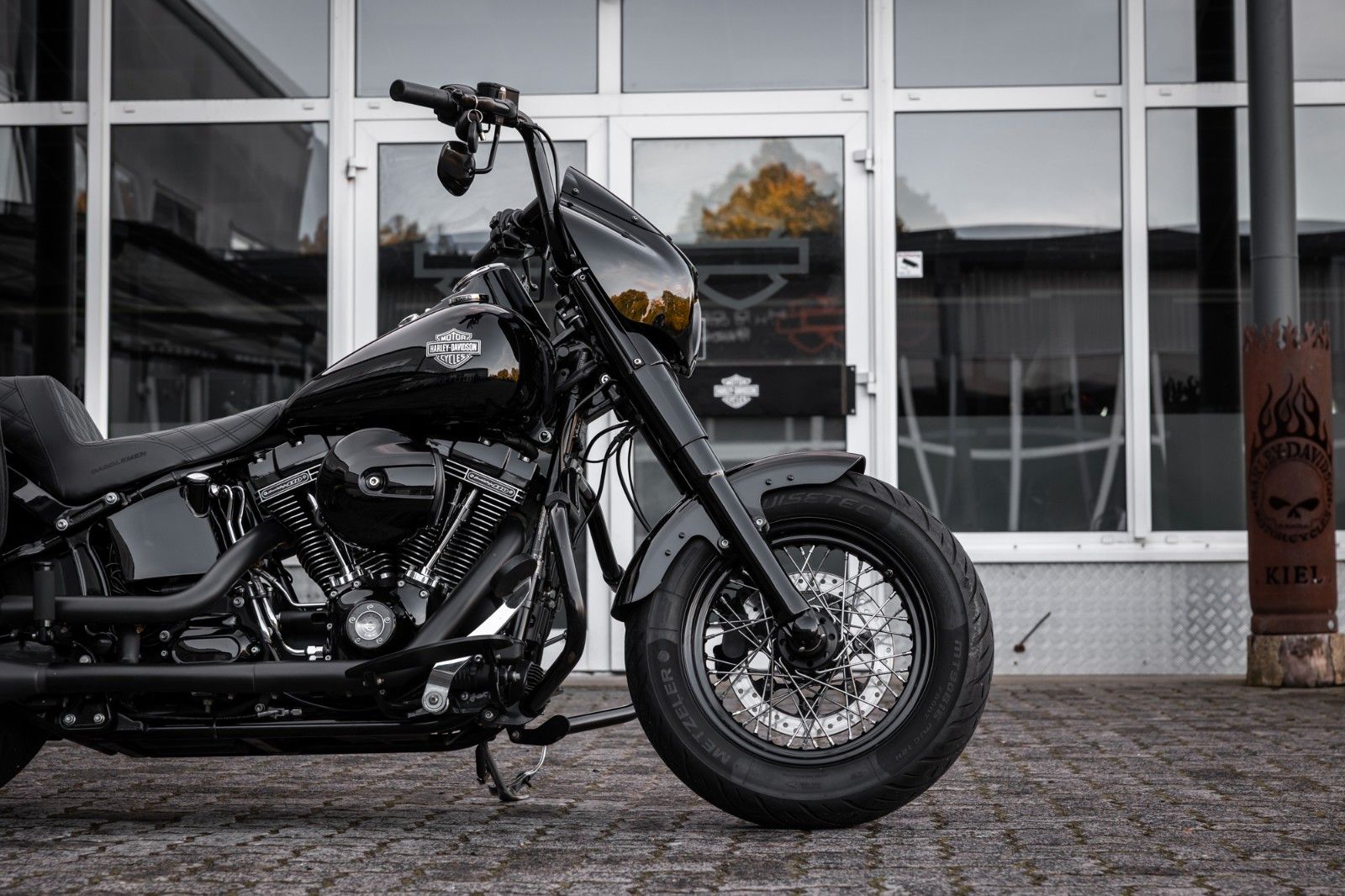 Fahrzeugabbildung Harley-Davidson FLSS SOFTAIL SLIM S 110 cui - Kesstech - Ape