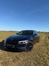 BMW 540i X-Drive G30 Luxury Line | Vollaus... - BMW 340 in München