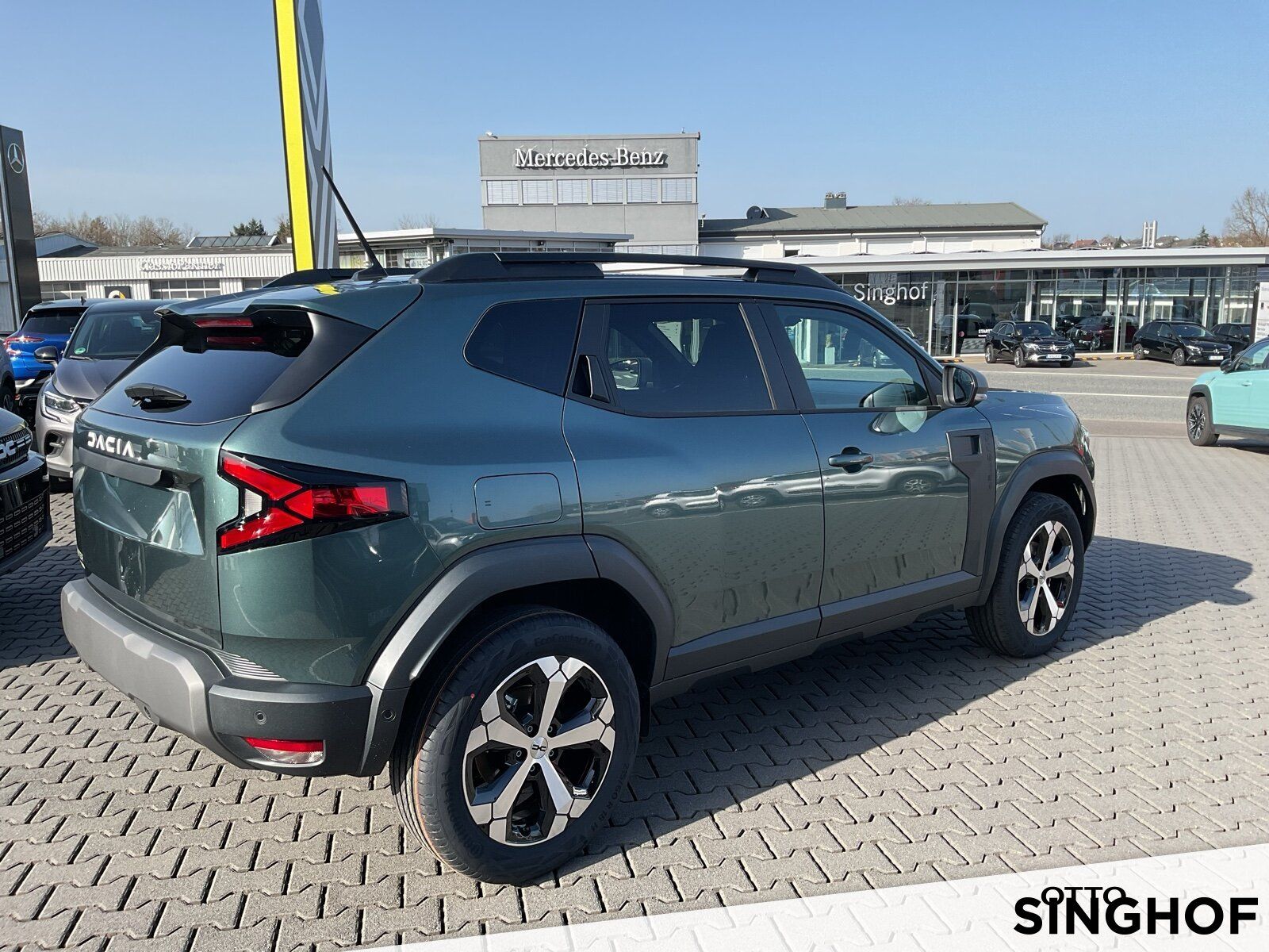 Fahrzeugabbildung Dacia Duster Journey hybrid 155