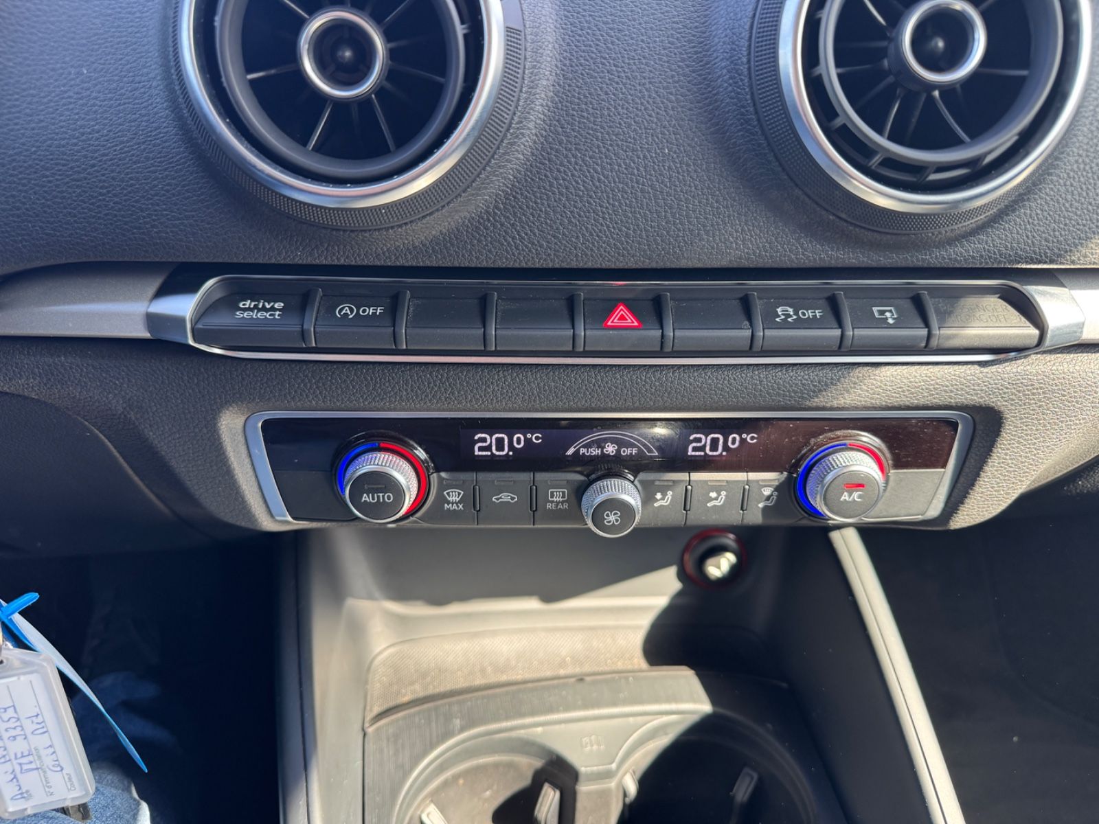 Fahrzeugabbildung Audi A3 Sportback ambition Navi+Xenon+Bluetooth