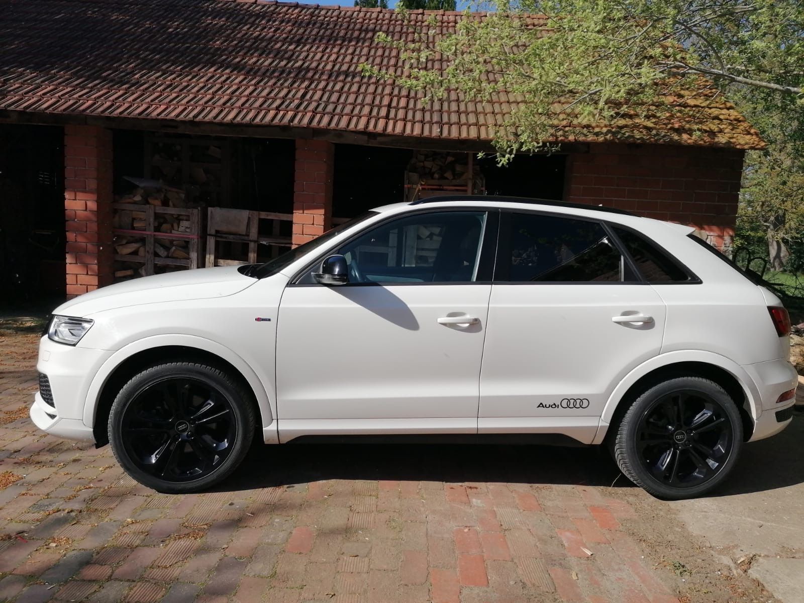 AUDI Q3 40 TFSI quattro S tronic S line S line
