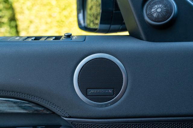 Land Rover Discovery 5 HSE SD4/ 7 SITZER/ 360°/ LED/ PRO Land Rover Discovery 5 HSE SD4/ 7 SITZER/ 360°/ LED/ PRO