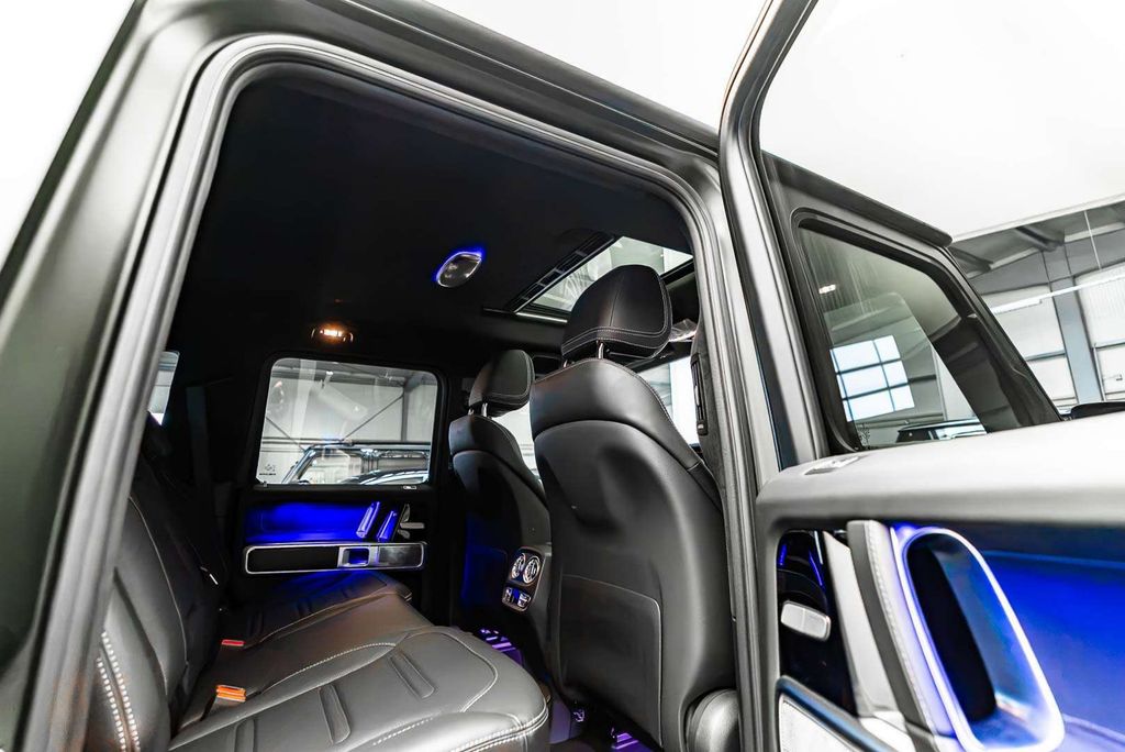 MERCEDES-BENZ G-Class 2026
