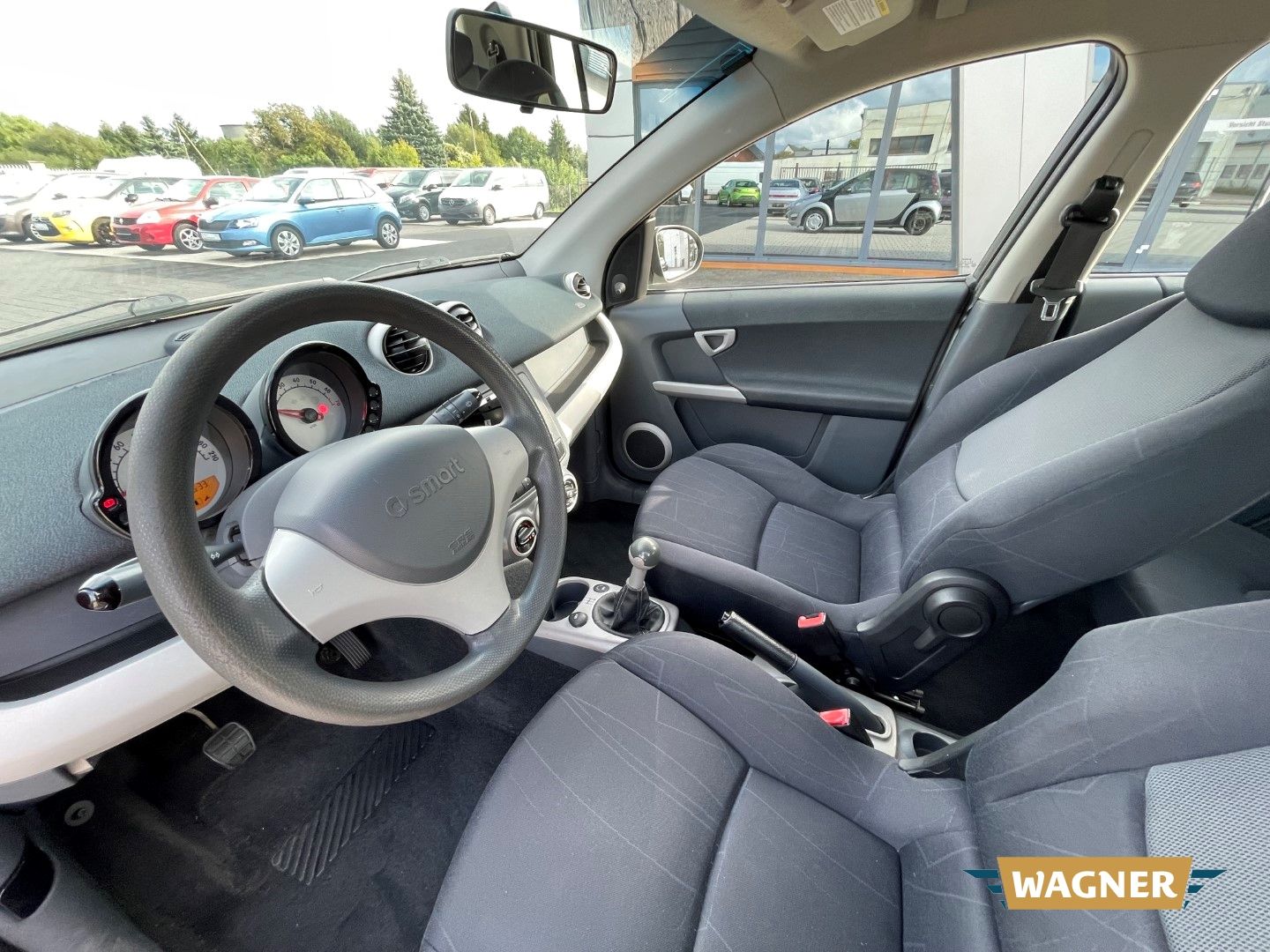 Fahrzeugabbildung Smart forfour Klima Servolenkung Radio TÜV 07/2028