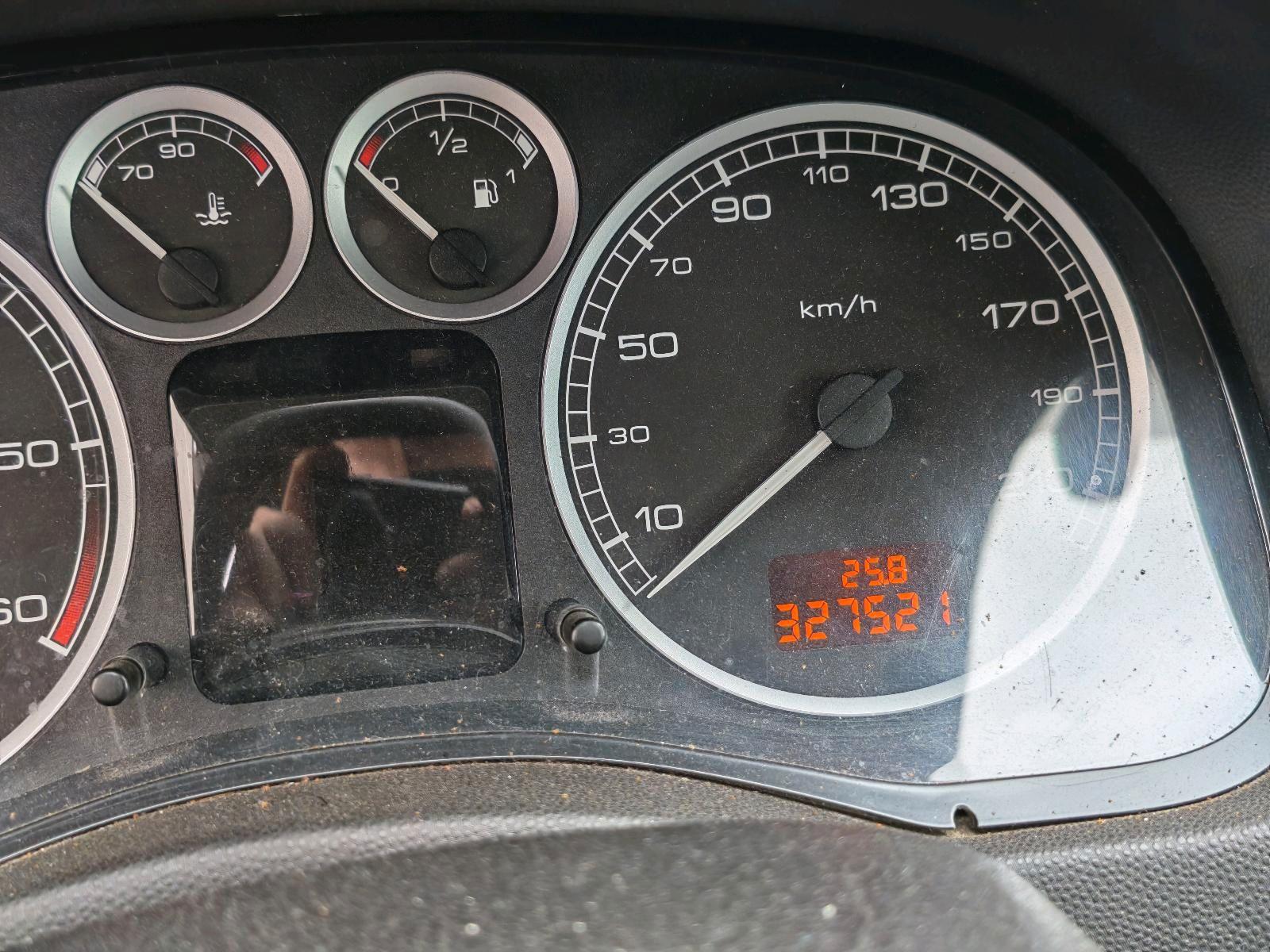 Peugeot 307 2004 — photo 10