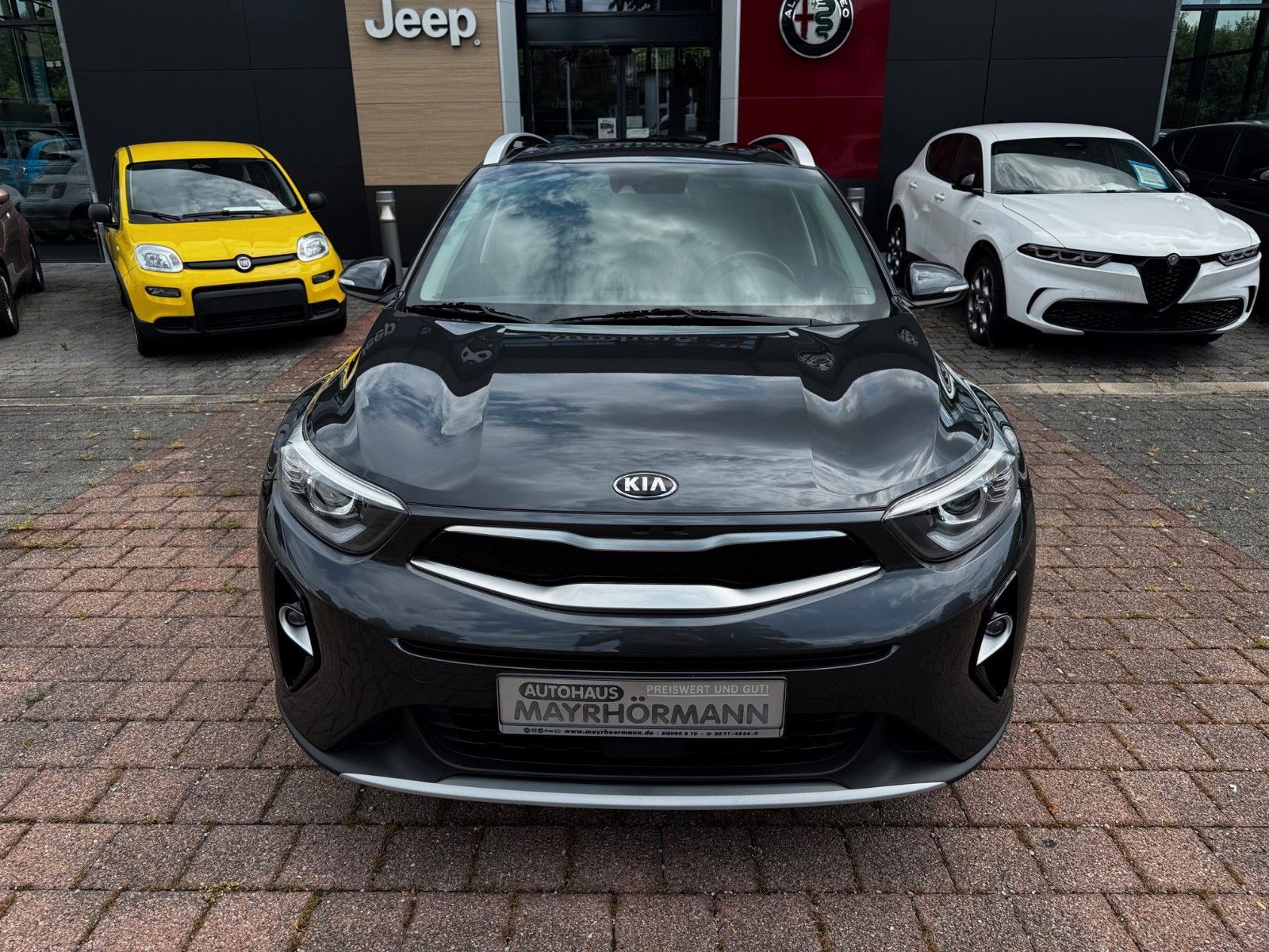 Fahrzeugabbildung Kia Stonic 1.0 T-GDI PLATINUM Navi Kamera Sitzhzg.