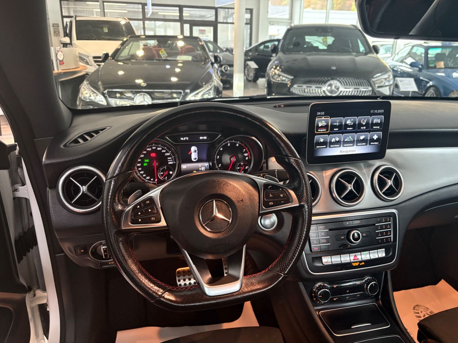 Fahrzeugabbildung Mercedes-Benz CLA 200 *AMG-Line*