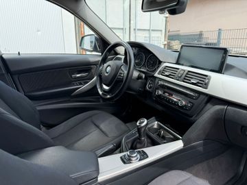 BMW 318 - 12