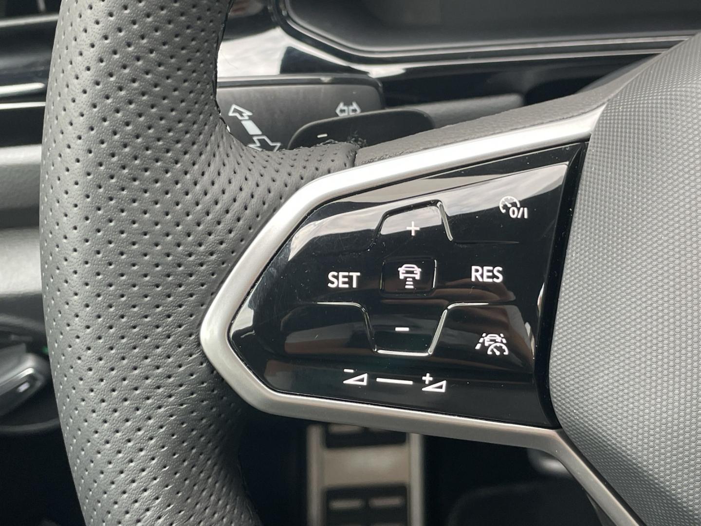 Volkswagen T-Roc 2.0TSI DSG R-Line 4Motion Matrix/LEDER/DCC, миниатюра 12