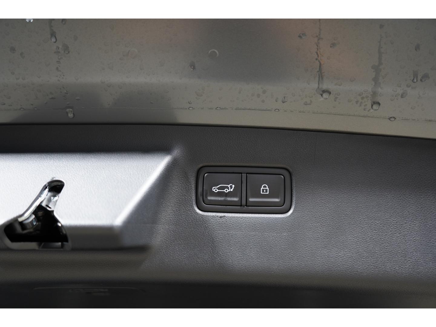 Hyundai SANTA FE 6-Sitzer Hybrid 1.6 T-GDI Blackline BOS