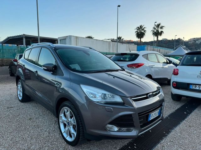 Ford Kuga 2.0 TDCi 163 CV 4WD Titanium