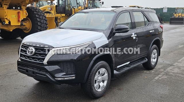 Toyota Fortuner 2.4L TD-EXPORT OUT EU