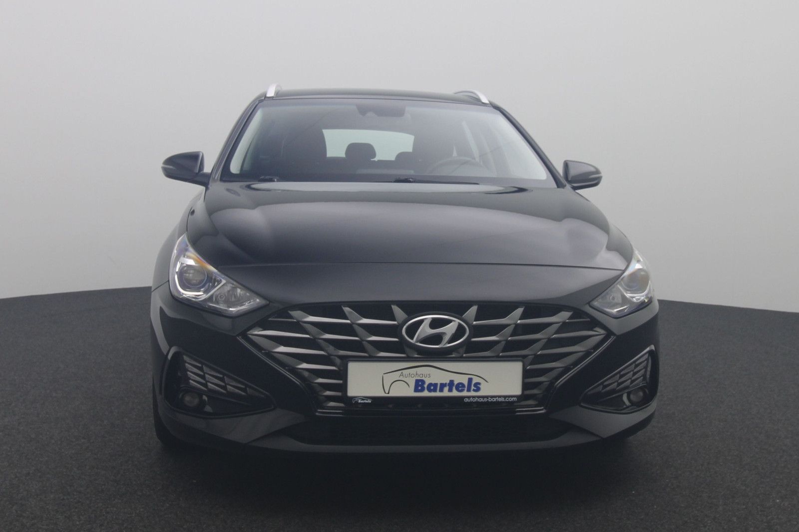 Fahrzeugabbildung Hyundai i30 Kombi 1.6 CRDi Trend Automatik