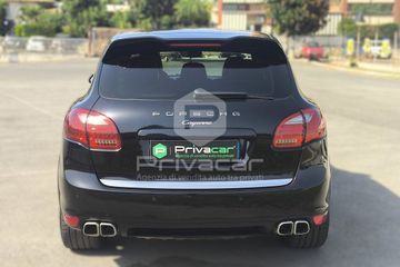 Porsche Cayenne - 3