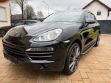 Porsche Cayenne 3.0 S Hybrid+Leder+Panorama+Navi+21+Spur - Porsche Cayenne mit Hybrid-Antrieb: Schwarz