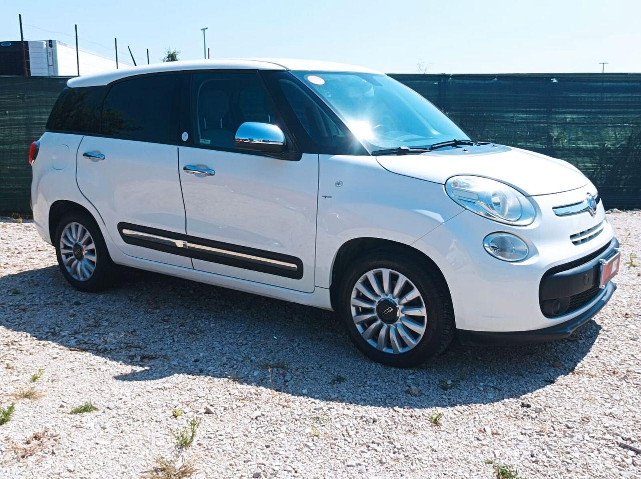Fiat 500L 2015 — engine 1.598 cm³, 105 HP (77kW)