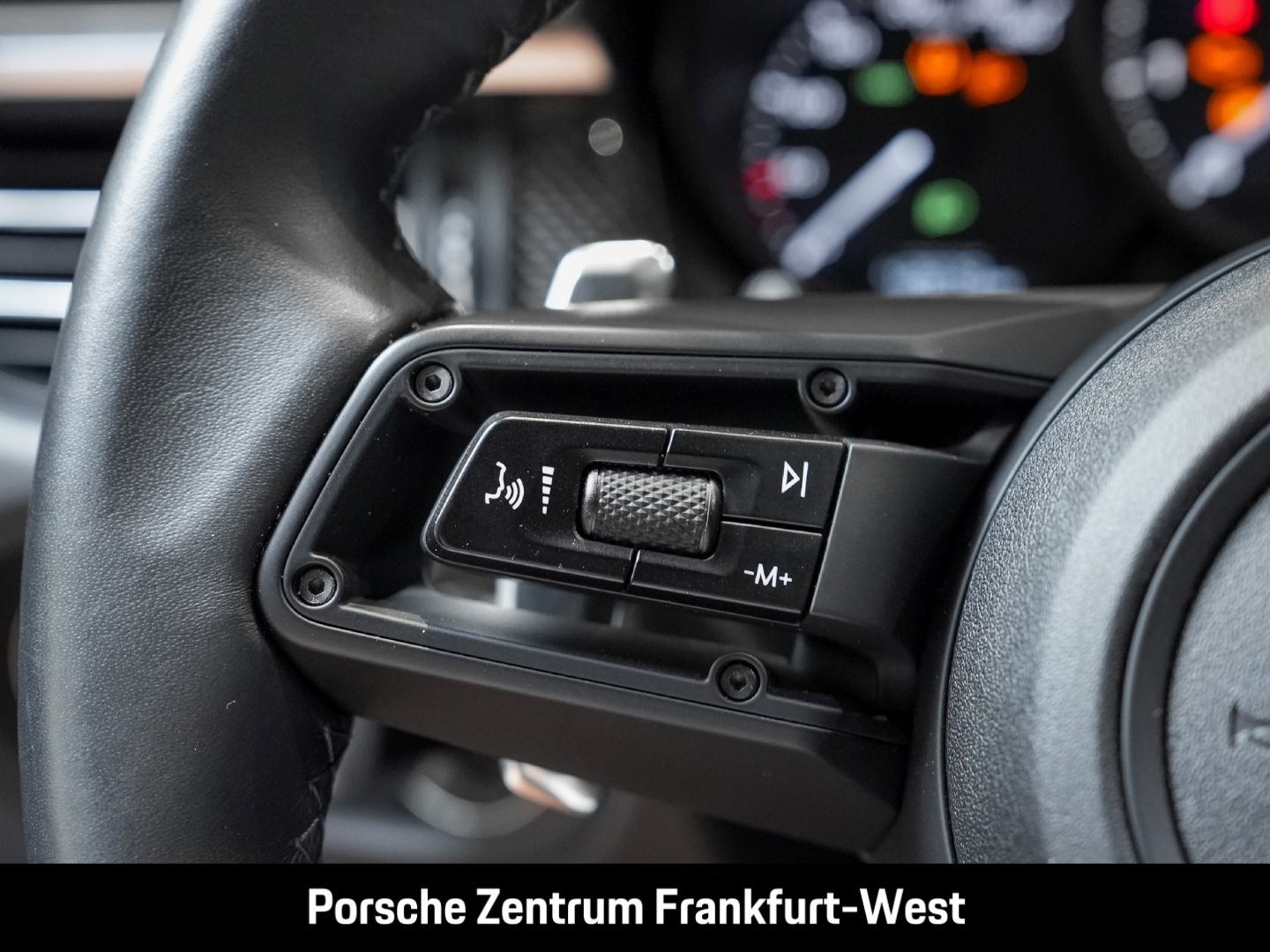 Porsche Macan GTS Sportabgas Abstandstempomat PASM BOSE foto 19
